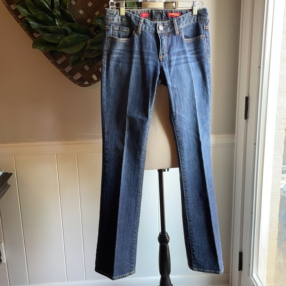 Express Jeans - Picture 3 of 5